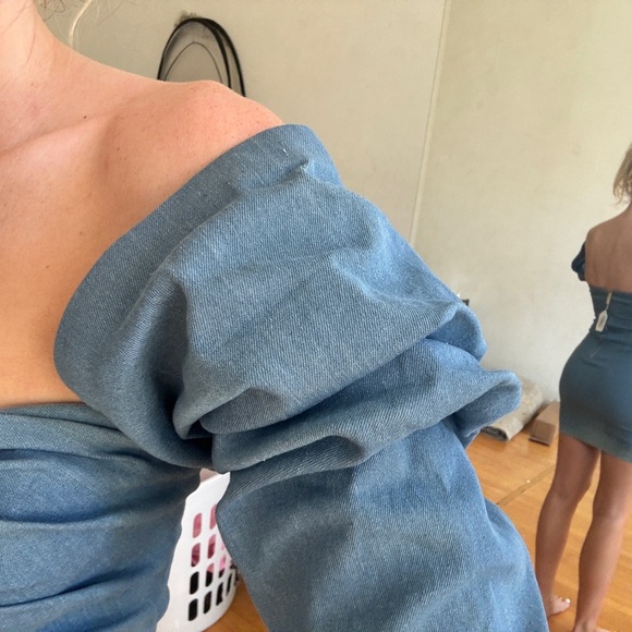 MISS CIRCLE NWT JEAN DRESS denim mini short puff sleeve deep v plunge cleavage - Picture 6 of 10